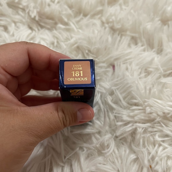 BNIB Estée Lauder Puré Color Envy Sculpting Lipstick in Oblivious - Picture 3 of 4